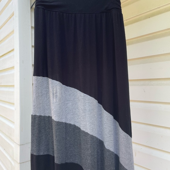 AB Studio Dresses & Skirts - AB Studio Black and Gray Maxi Skirt Size M stretch